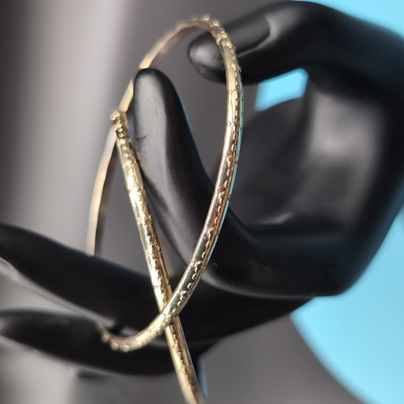 2 Gold Toned Textured Pattern Bangle Jingle Bracelets - Picture 4 of 8